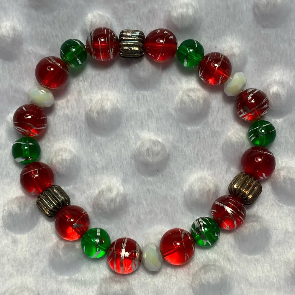 Festive Christmas Beaded Bracelet
